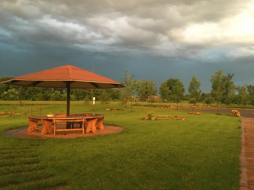 Agriturismo Bassanine Monticelli dʼOngina Екстериор снимка